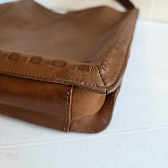 EUC & HTF Vintage Coach West End Large Hobo (#9466) in Vicuna - Picture 3 of 16